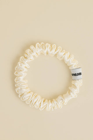 PETITĖ Silk Scrunchie