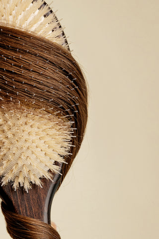 WAVY1 brush with natural bristles